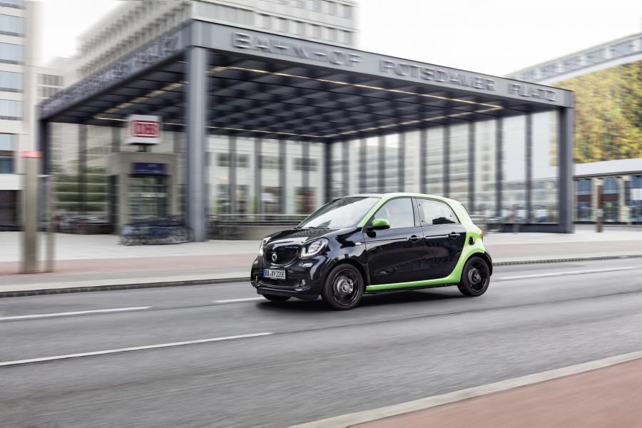  Smart ForFour Prime Electric Drive 2017 года  (WW) (фото 13 из 36)